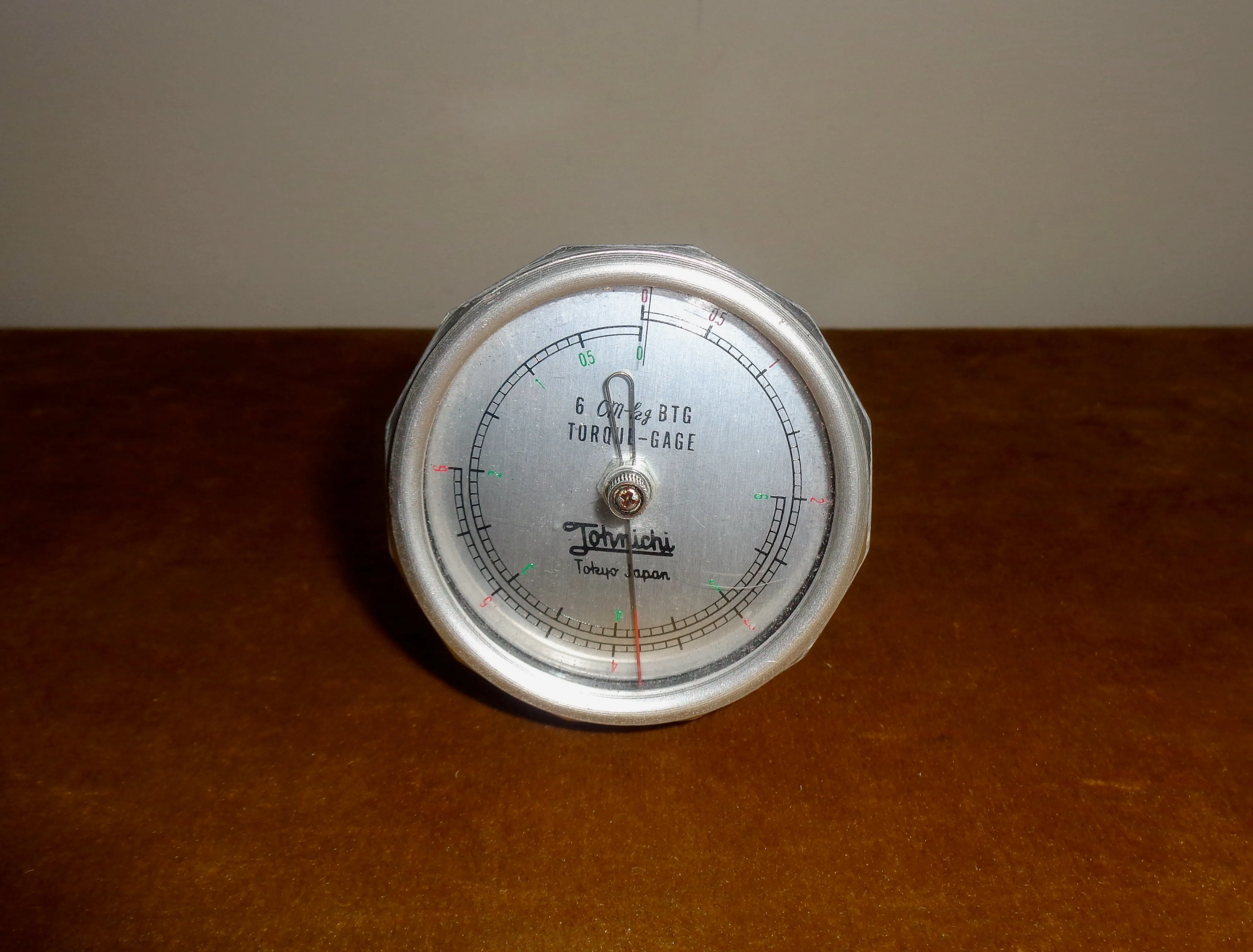 Preowned Tohnichi Analogue Torque Gauge 6 BTGS In Original Box