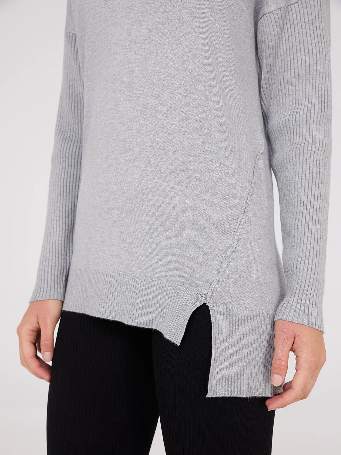 Ribbed V-Neck Tunic Top